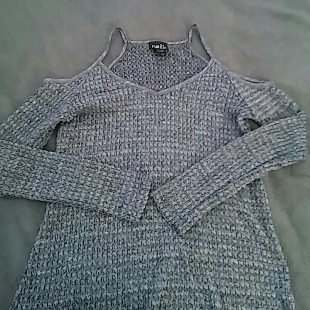 Open Shoulder Long Sleeve